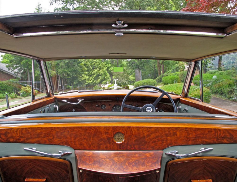 Rolls-Royce Silver Wraith